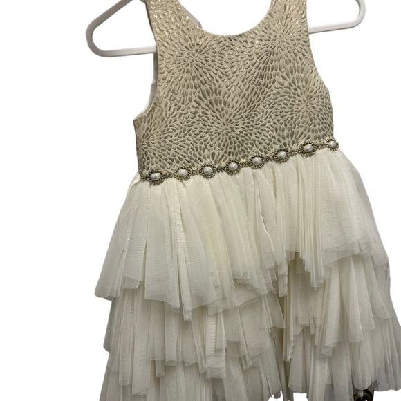 Girls party dress - Picture 2 of 3